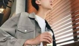 反差大赛男生,揭秘校园里的“冰山”暖男